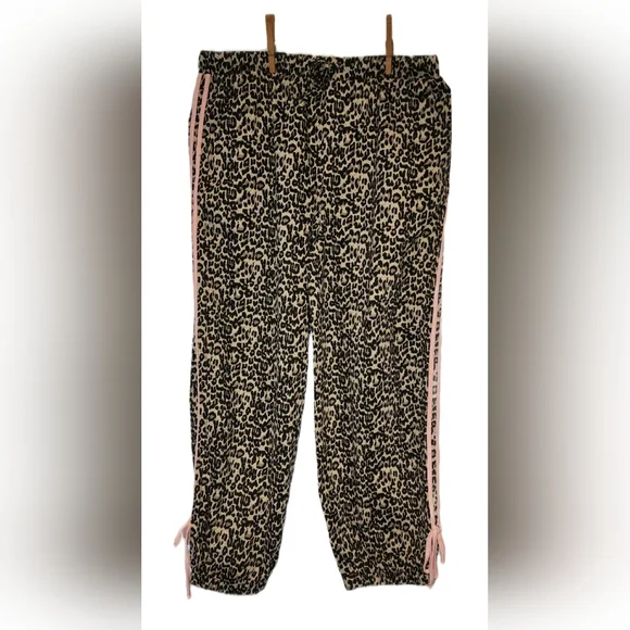 Bibi Leopard Print Jogger Pants with Pink Stripes. Size XL. - Picture 4 of 7